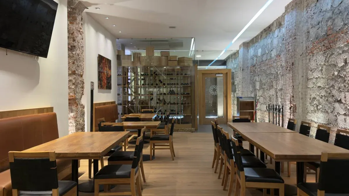 Entrée du restaurant à l'hôtel Bellas Artes