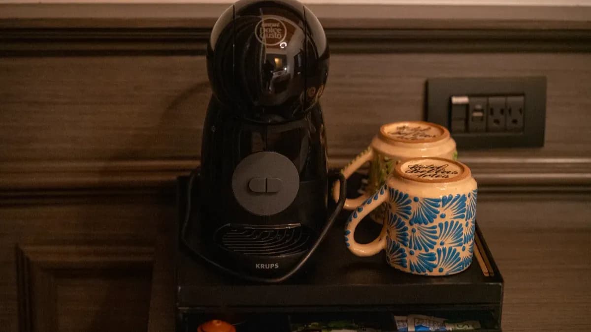 Máquina de café Nespresso em quarto do Hotel Bellas Artes.