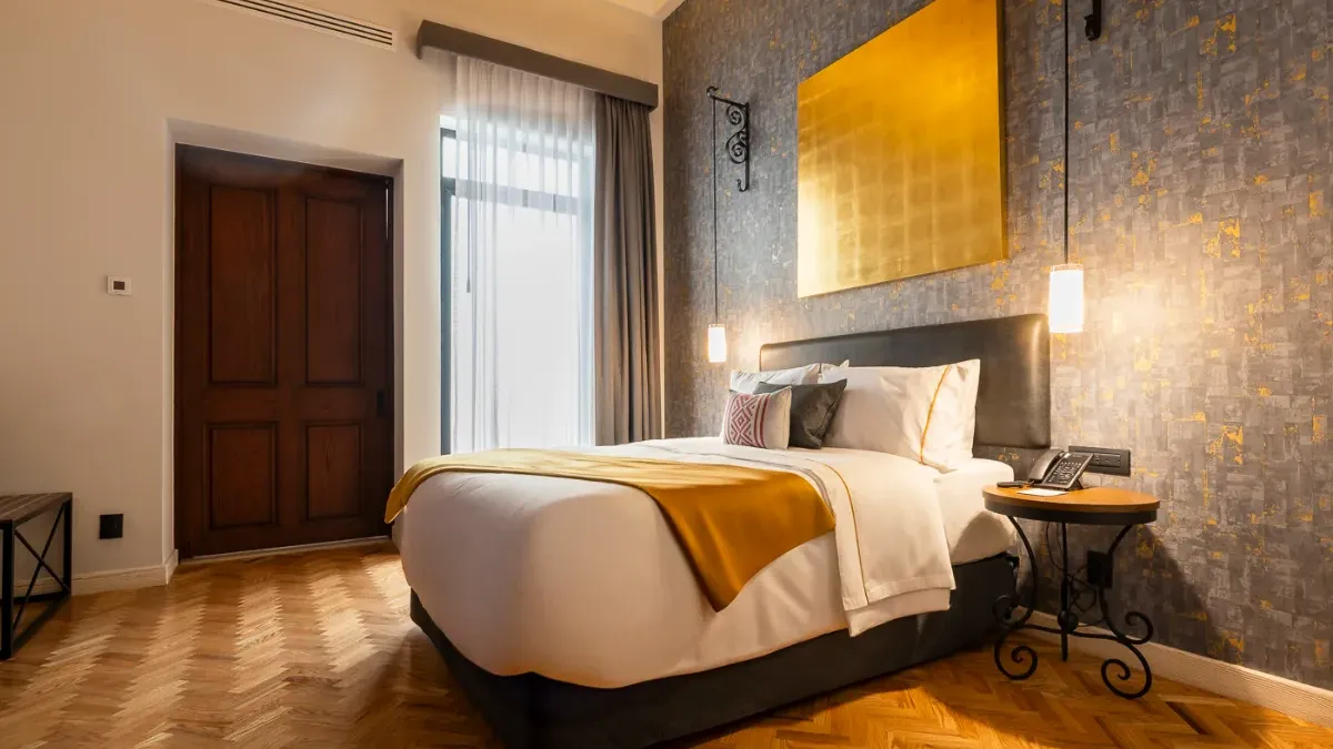 Camera Suite King con patio e vasca interna nell'Hotel Bellas Artes.