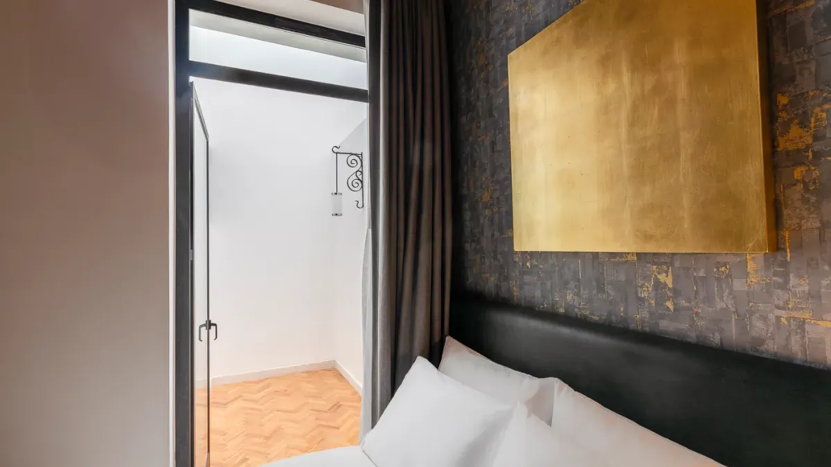 Bagno della Suite King con patio e vasca interna nell'Hotel Bellas Artes.